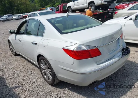 2009 Hyundai Genesis 4.6 z USA, uszkodzony, nr VIN KMHGC46F49U045923